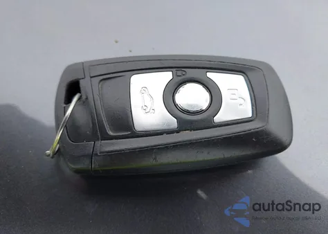 2015 BMW 328I xDrive из США, поврежденный, VIN WBA3B5C54FF961067